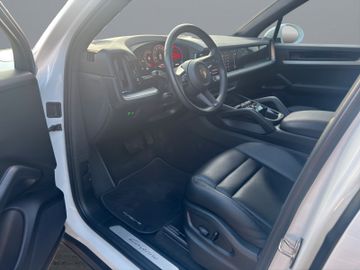 Porsche Cayenne - 10