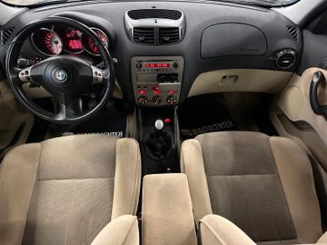 Alfa Romeo 147 1.6 16V T.Spark ECO *Klima*TÜV*CD-Player*
