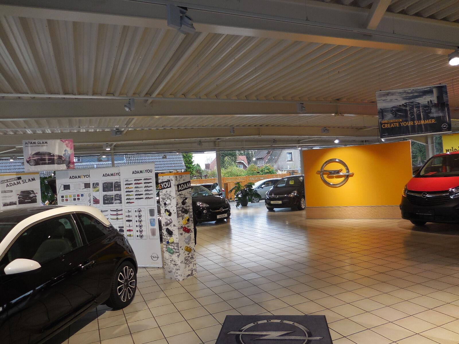 showroom-image-bottom