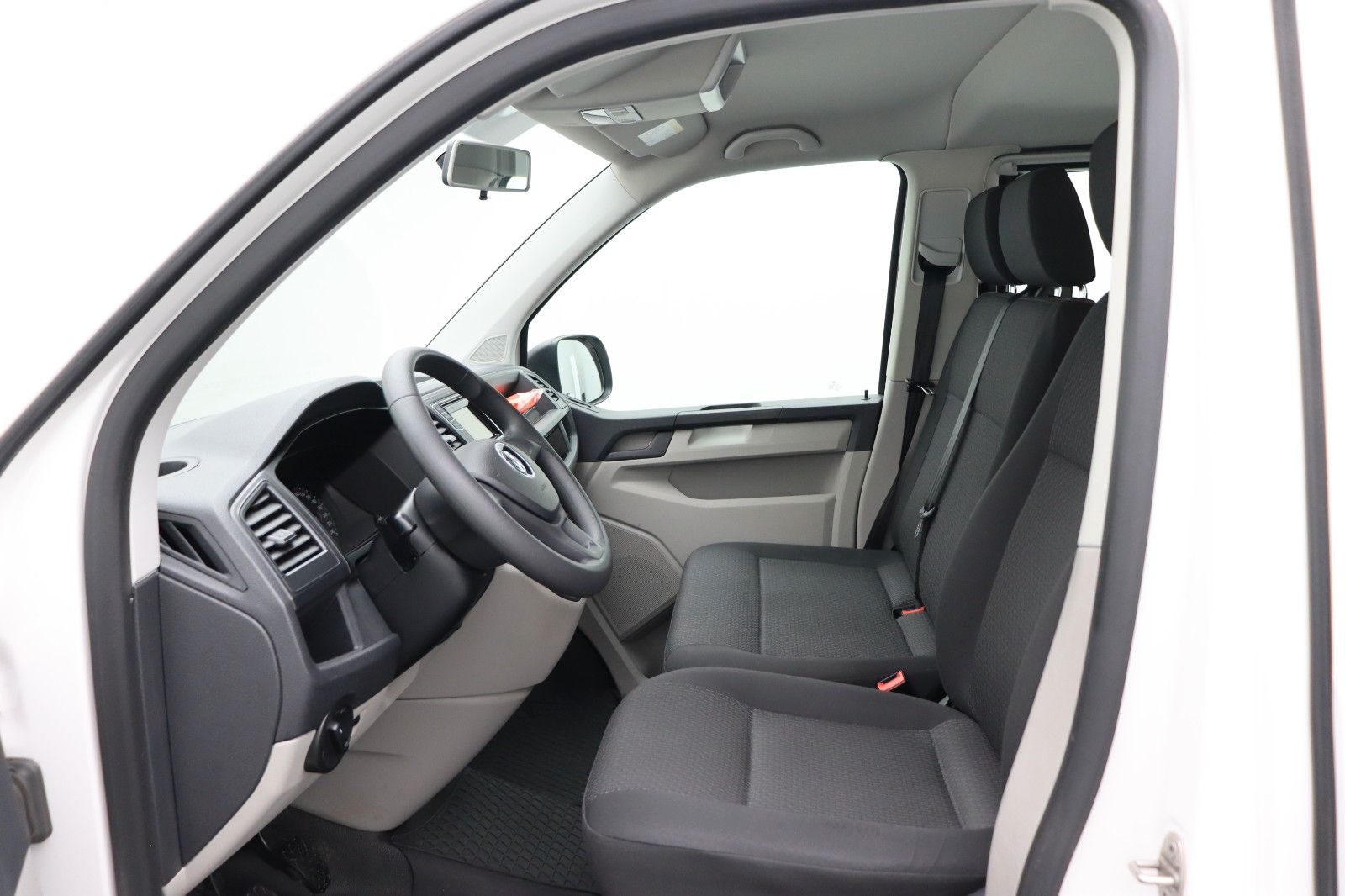 Fahrzeugabbildung Volkswagen T6 Caravelle 2.0 EcoProfi lang 2xSchiebetür