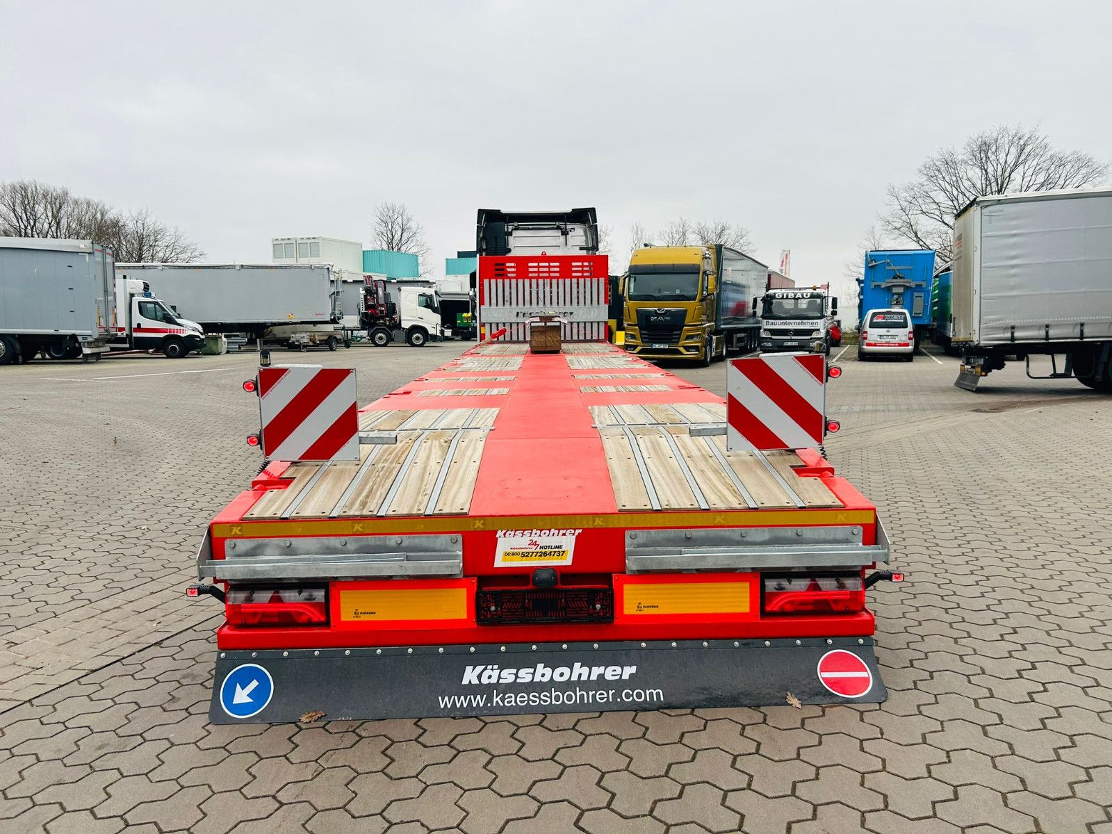 Fahrzeugabbildung Kässbohrer SPA Mega Tele Plattform Auflieger