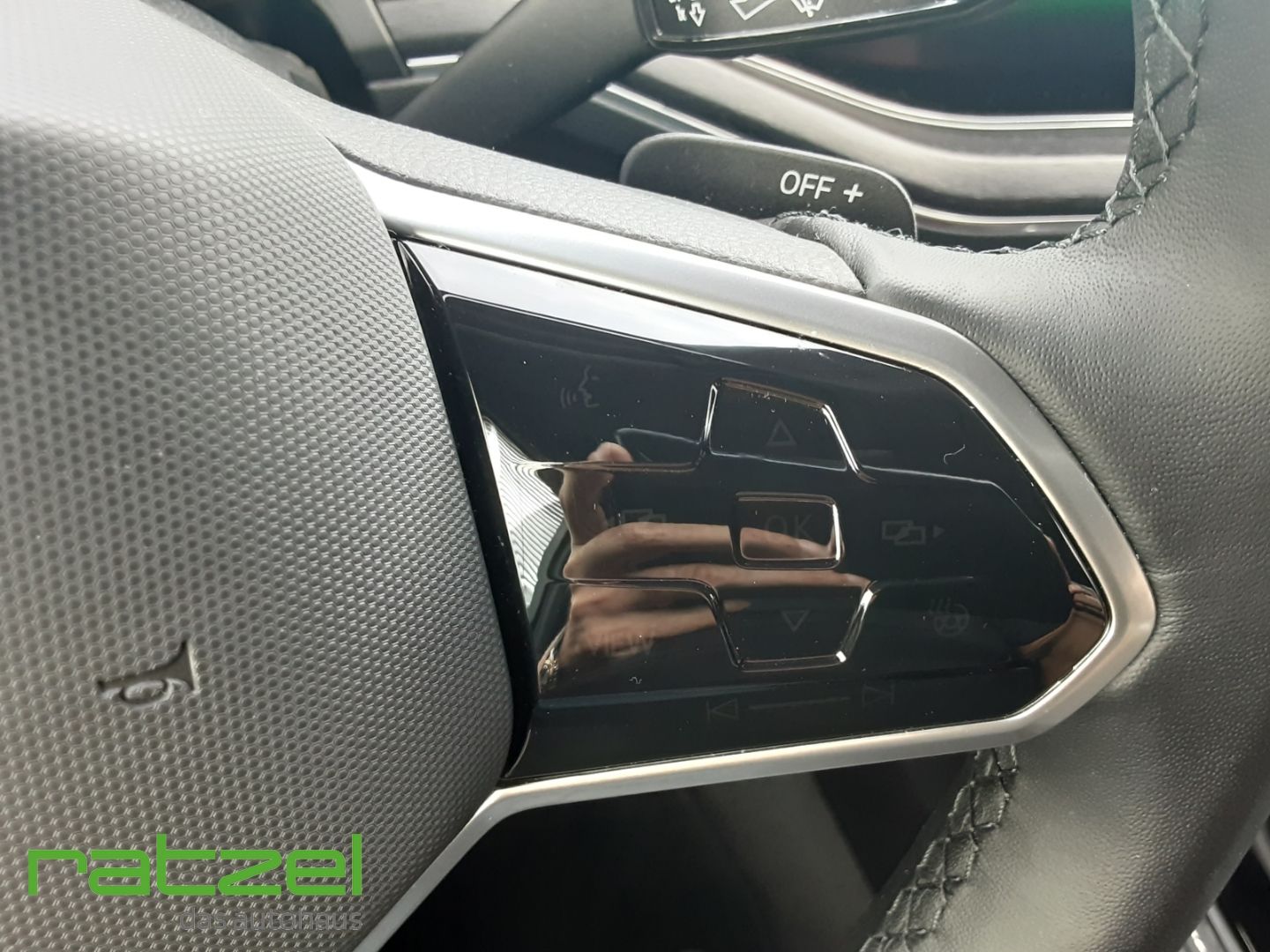 Fahrzeugabbildung Volkswagen Touareg Elegance 3.0 V6 TDI 4MOTION 8-Gang Aut.