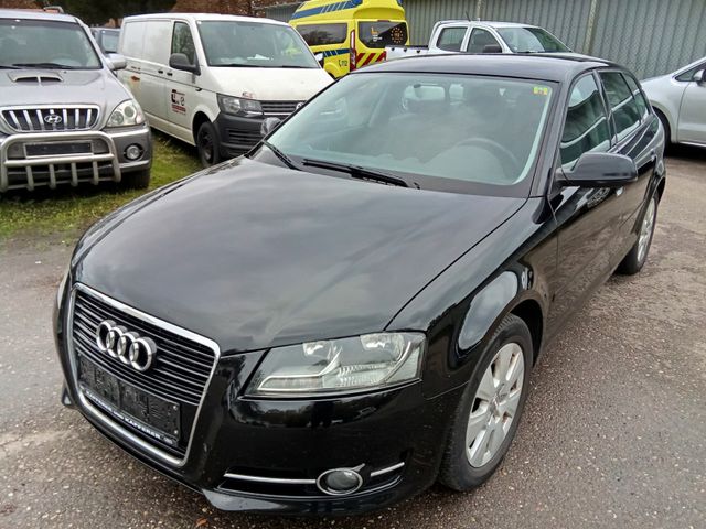 Audi A3 Sportback 1.6 TDI Attraction