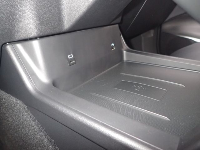 Fahrzeugabbildung BAIC X75 1.5T 7DCT Massagesitze Sitzbelüftung Indukti