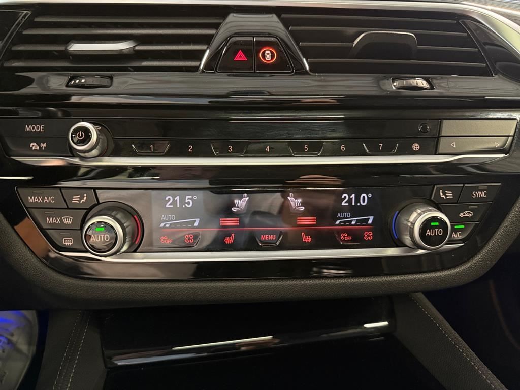 BMW 540d xDrive LuxuryLine AHK+Pani+Innovationpaket foto 23
