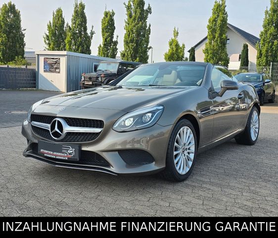 Mercedes-Benz SLC 180*1.HAND*LEDER*NAVI*PANO*CAM*PDC*SHZ