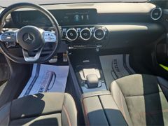 MERCEDES-BENZ A 250 AMG Line El. Panodach Navi Digitales Cockp