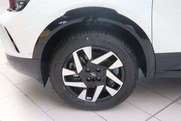 Fotografie des Opel Mokka 1.2 DI Turbo Hybrid 48V Automatik GS