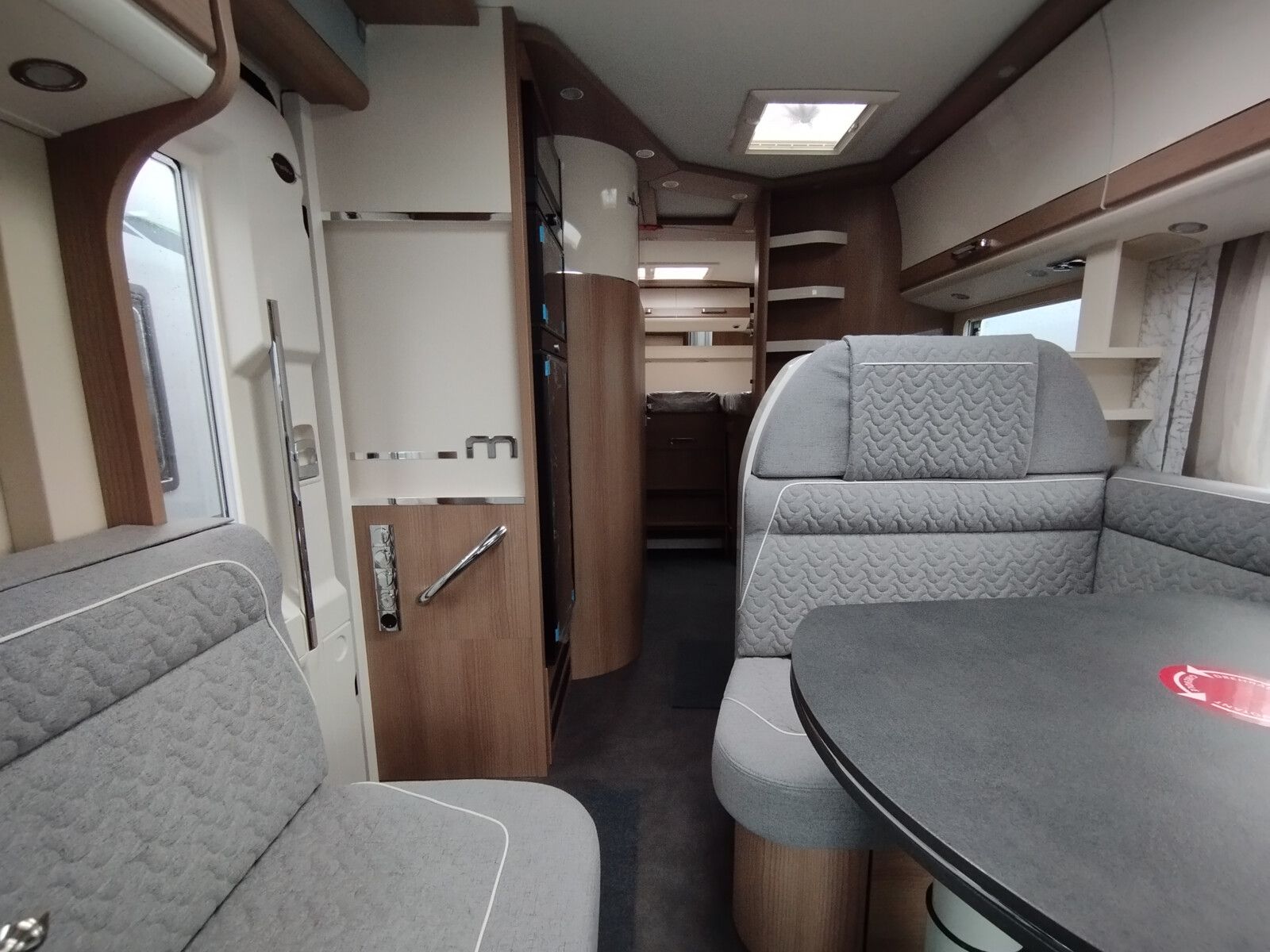 Fahrzeugabbildung Malibu T 490 RB LE comfort Mercedes,Distronic,LED,Autom