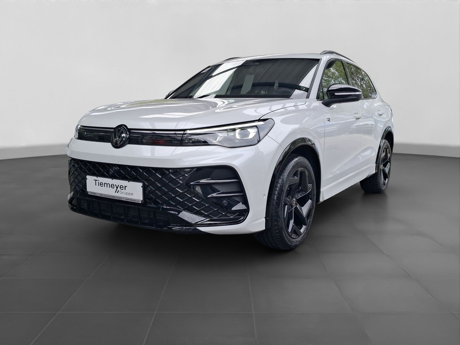 Volkswagen Tiguan 1.5 eTSI DSG R-LINE BLACK ST.HEIZ IQ.LIGH foto 2