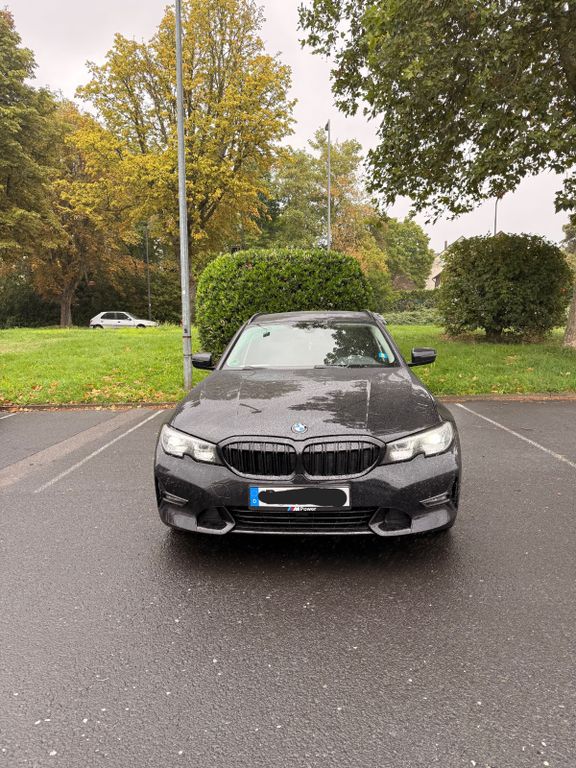 Image of BMW 320
