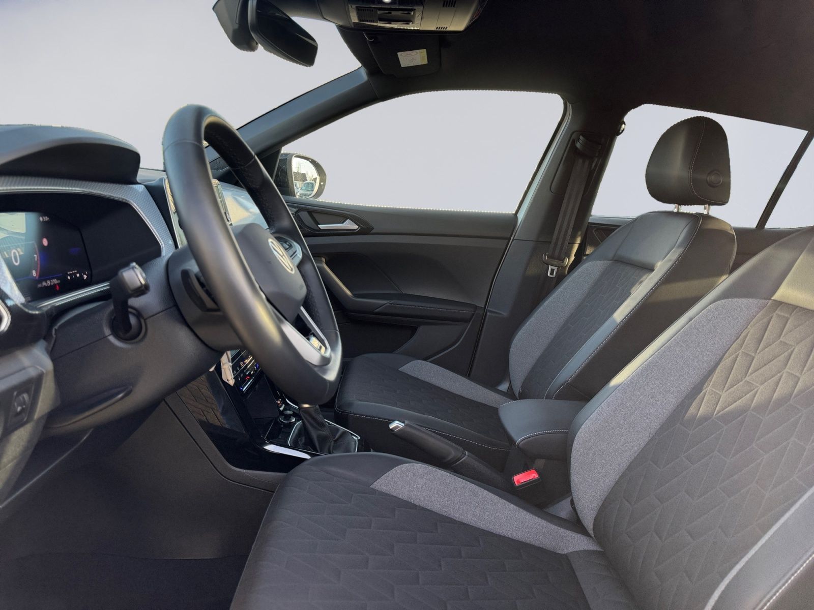 Volkswagen T-Cross - Bild 9