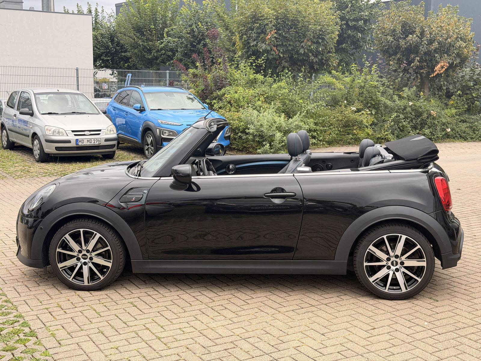 MINI Cooper S Cabrio Cooper S Cabrio Sidewalk Edition