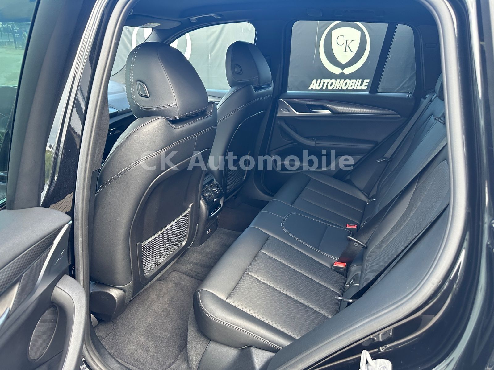 Fahrzeugabbildung BMW X3 xDrive 20 d M Sport/Live Cockpit/Kamera/LED