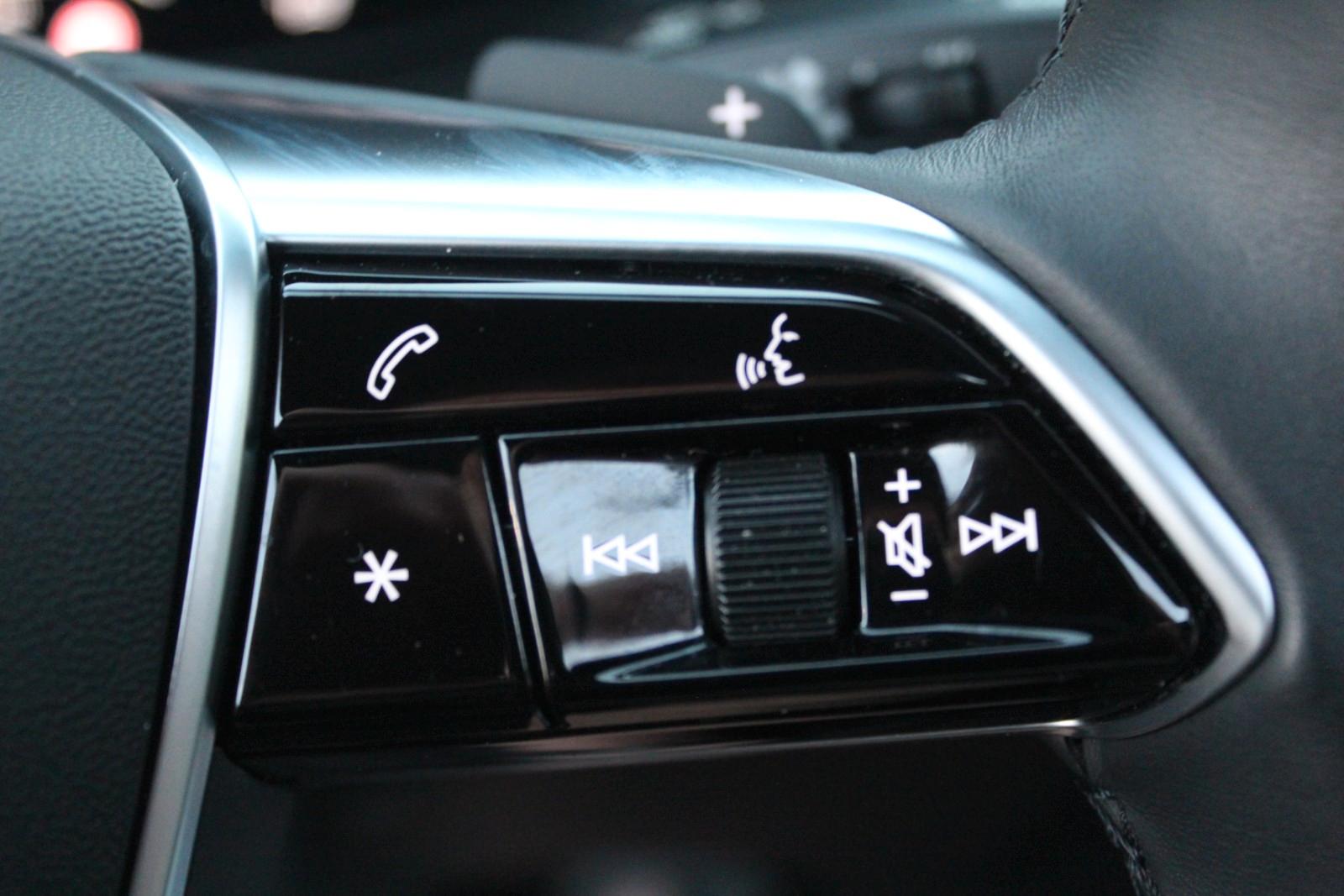 Audi A6 Avant 40 TDI qu/design/Pano/Leder/NP: 83400 €