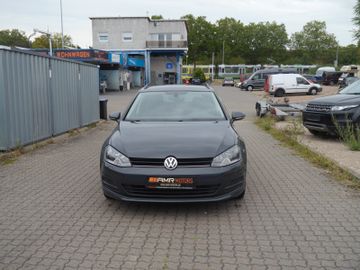 Volkswagen Golf - 2