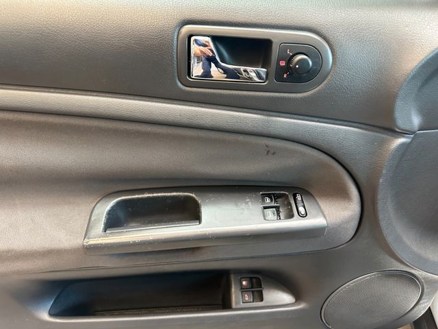 Volkswagen Passat*SZHZ*KLIMAAUTOMATIK*TÜV 092028*