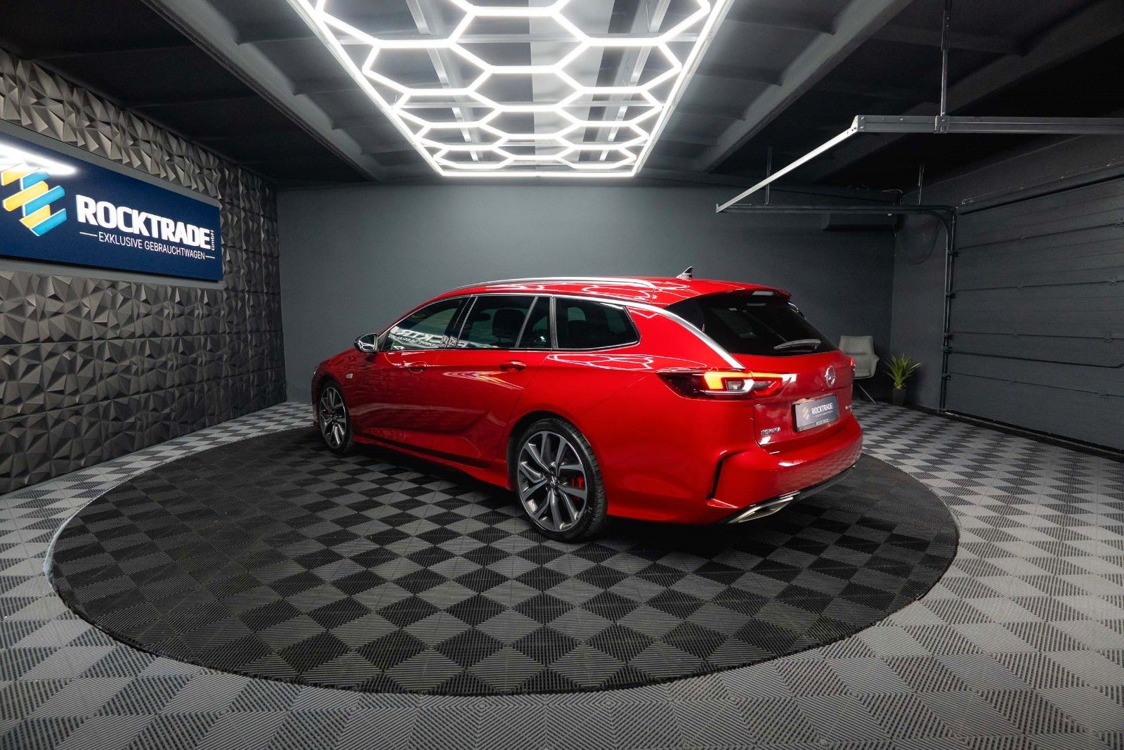 Fahrzeugabbildung Opel Insignia B Sports Tourer GSi 4x4 *ACC*LED*1.Hand