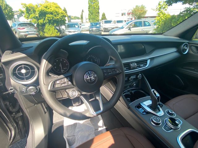 ALFA ROMEO Stelvio 2.0 Turbo Q4 AT8 TI Garantie bis 03/2027
