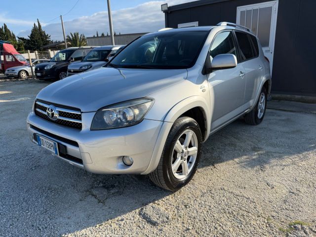 Toyota RAV 4 RAV4 2.2 D-4D 177 CV Luxury