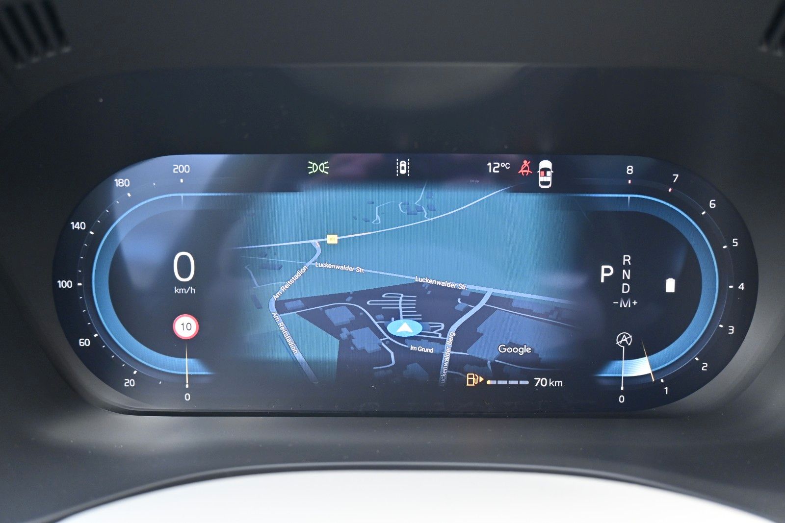 Fahrzeugabbildung Volvo XC60 B5 AWD Ultra Dark*LUFT*360°*ACC*B&W*AHK