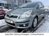 Toyota Corolla Verso 2.2 D-4D Team 7 STZER 1.HAND PDC - silberne Toyota Corolla Verso
