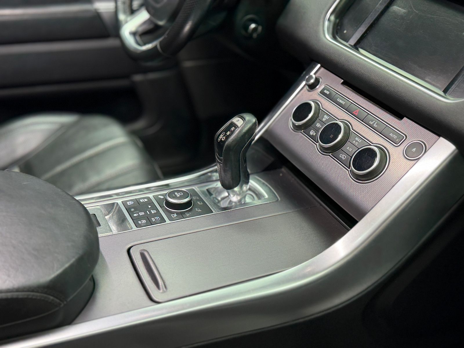 Fahrzeugabbildung Land Rover Range Rover Sport HSE Dynamic|AHK|PANO
