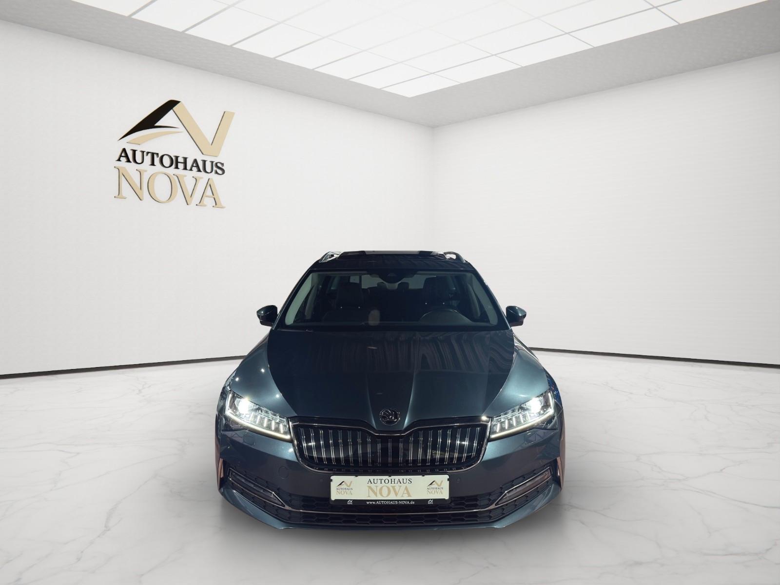Skoda Superb Combi Style iV-PANO-VIRTUAL-LANE-