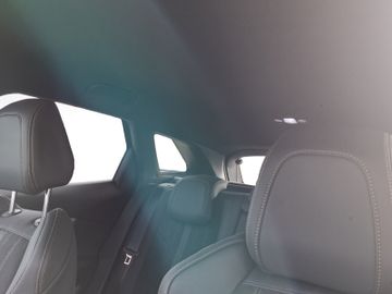 Peugeot 3008 GT 1.2 136 Kam.+KeyLess+LED+Navi+SHZ+ACC