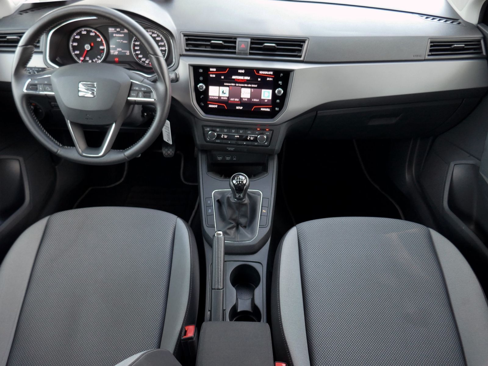 Fahrzeugabbildung SEAT Ibiza Style 1.0 TSI | RFK Navi App DAB+