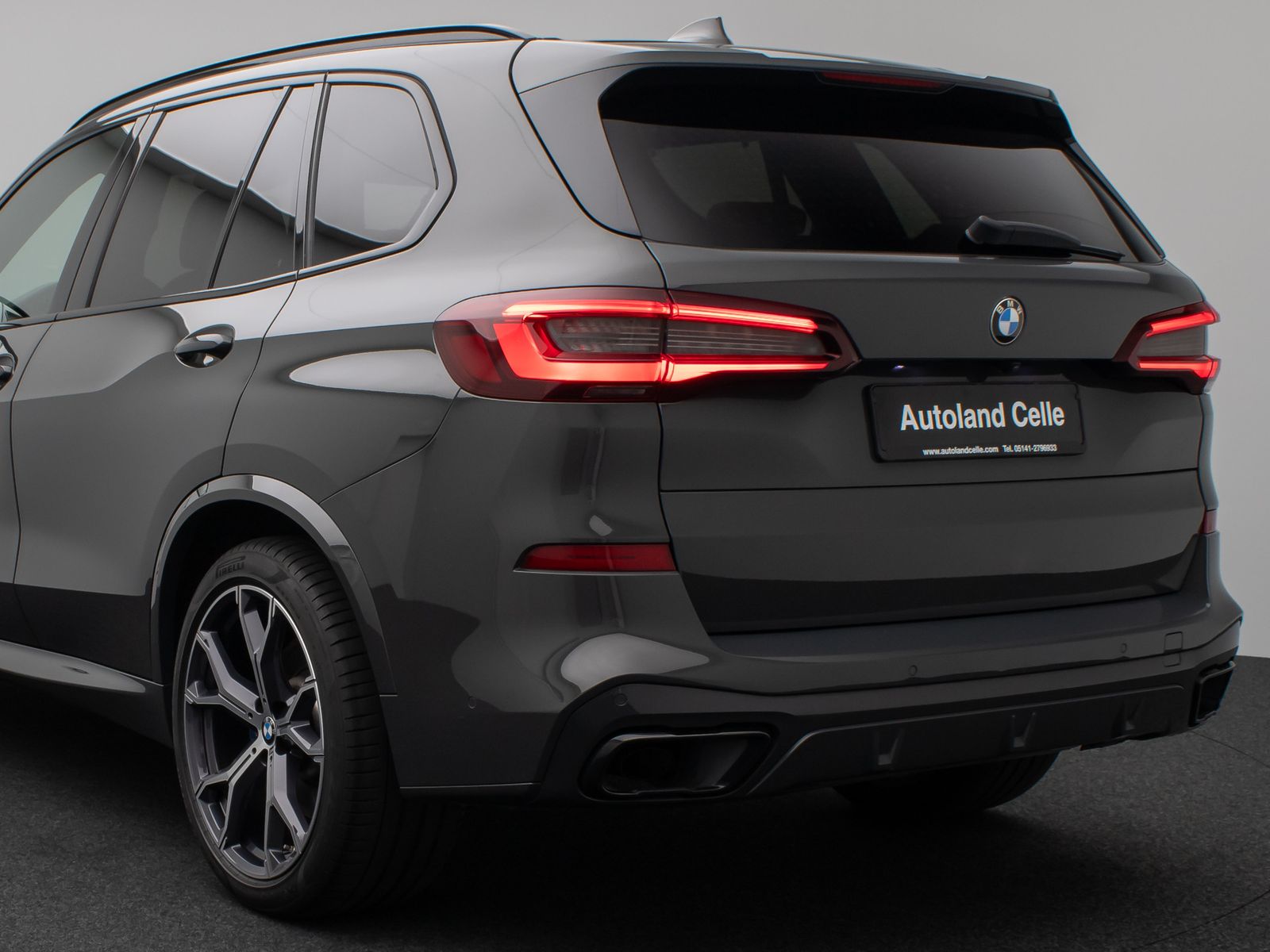 Fahrzeugabbildung BMW X5 xD40d M Sport 360°Panorama Laser HUD B&W AHK