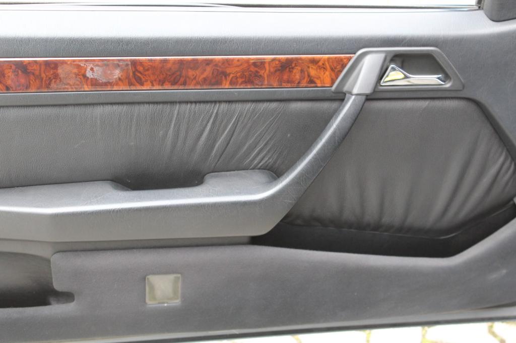 Mercedes-Benz CE 300