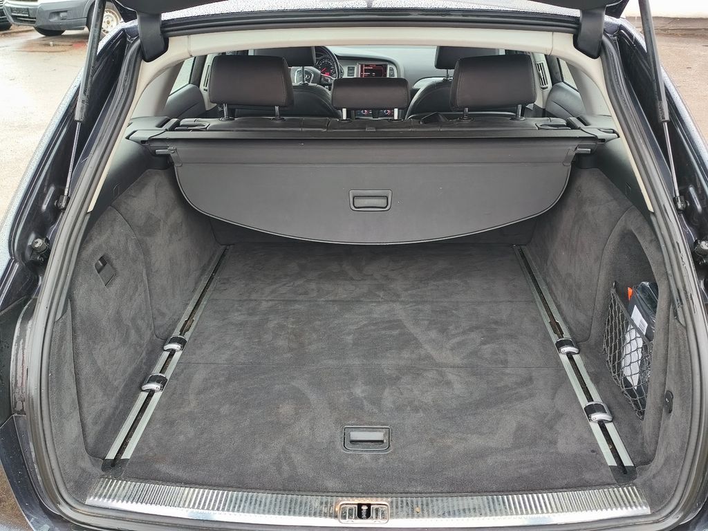 AUDI A6 8