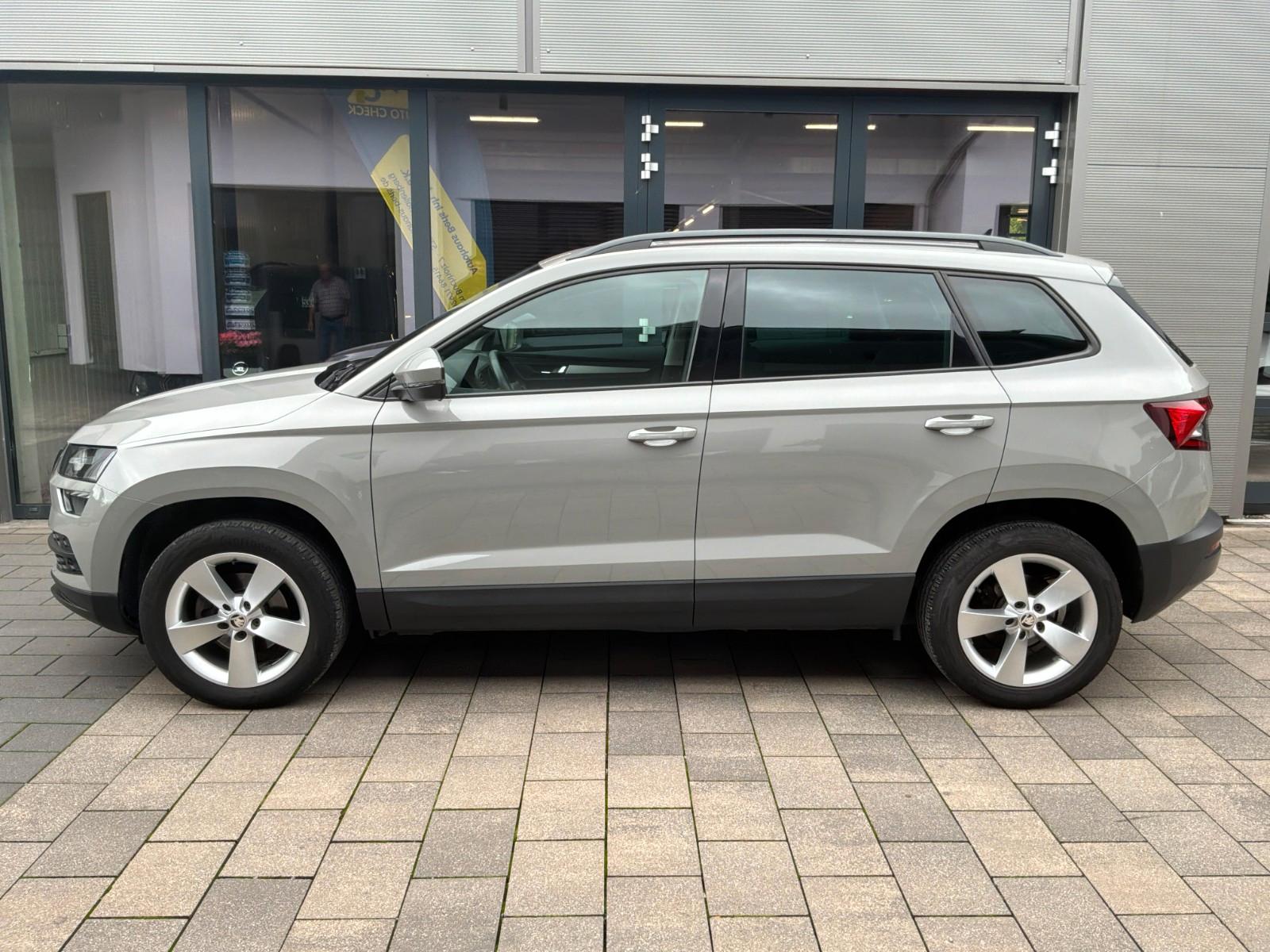 Skoda Karoq Drive 125 LED+NAVI+TEMPOMAT+AHK