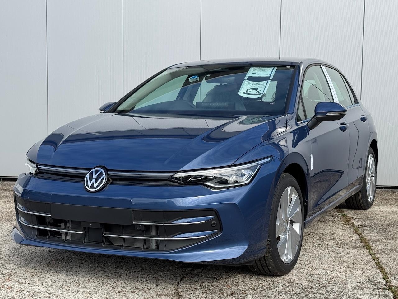 Volkswagen Golf 1.5 TSI Style *KAMERA 360*NAVI*RHD
