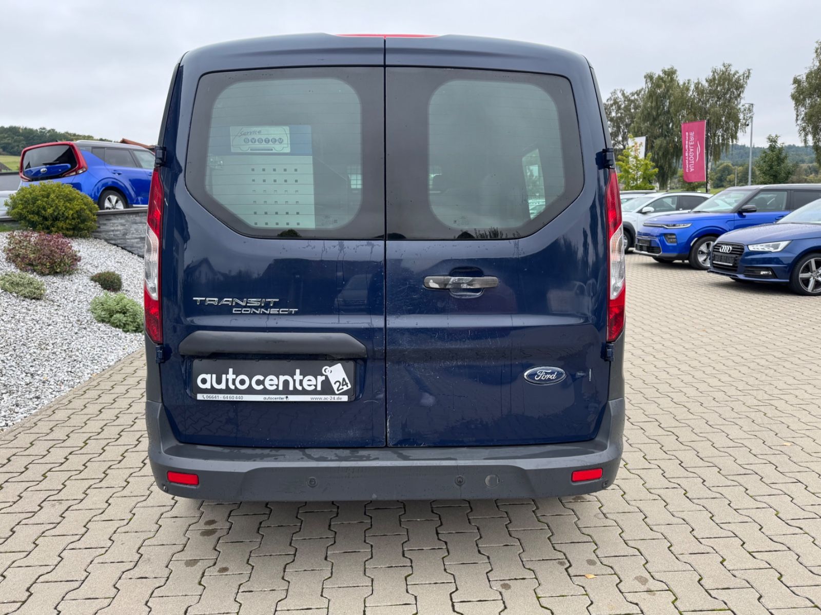 Fahrzeugabbildung Ford Transit Connect°Ausbau°1.Hand°PDC°