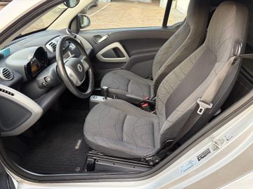 Bild 6 Smart ForTwo fortwo cabrio Easytronic +BT+ALLWETTER+