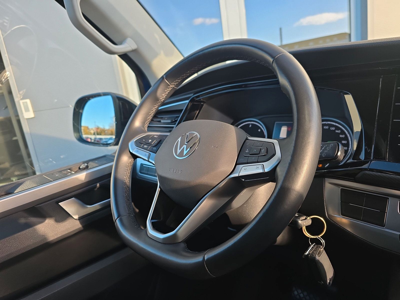 Volkswagen T6 Multivan 2.0 TDI DSG Edition LED ACC STANDHZG foto 14