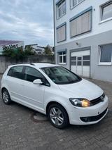 Volkswagen Golf plus 2009 mit tüv - VW Golf Plus Gebrauchtwagen in Stuttgart