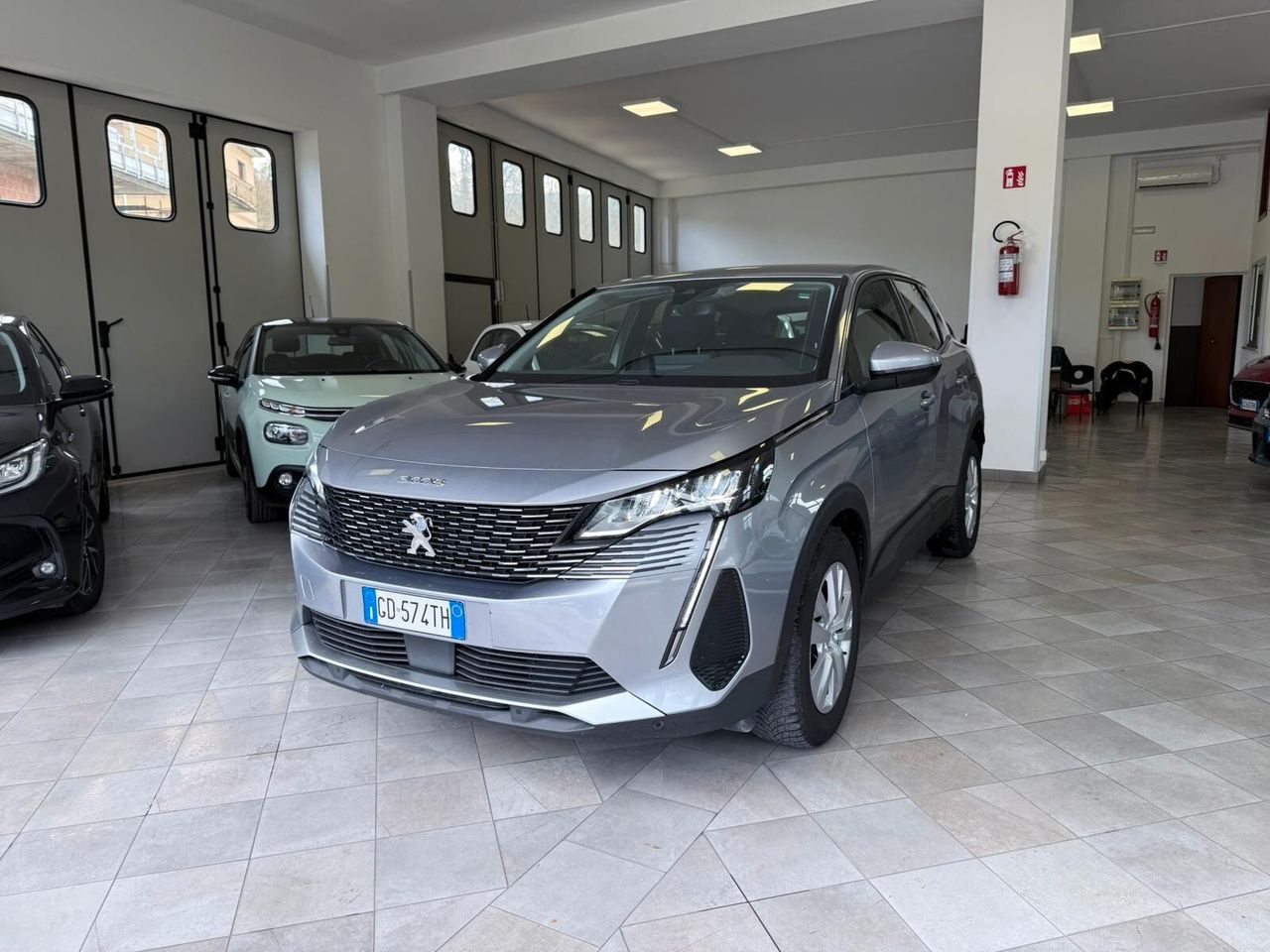 Peugeot 3008 BlueHDi 130 S&S EAT8 Active Pack imagem 2