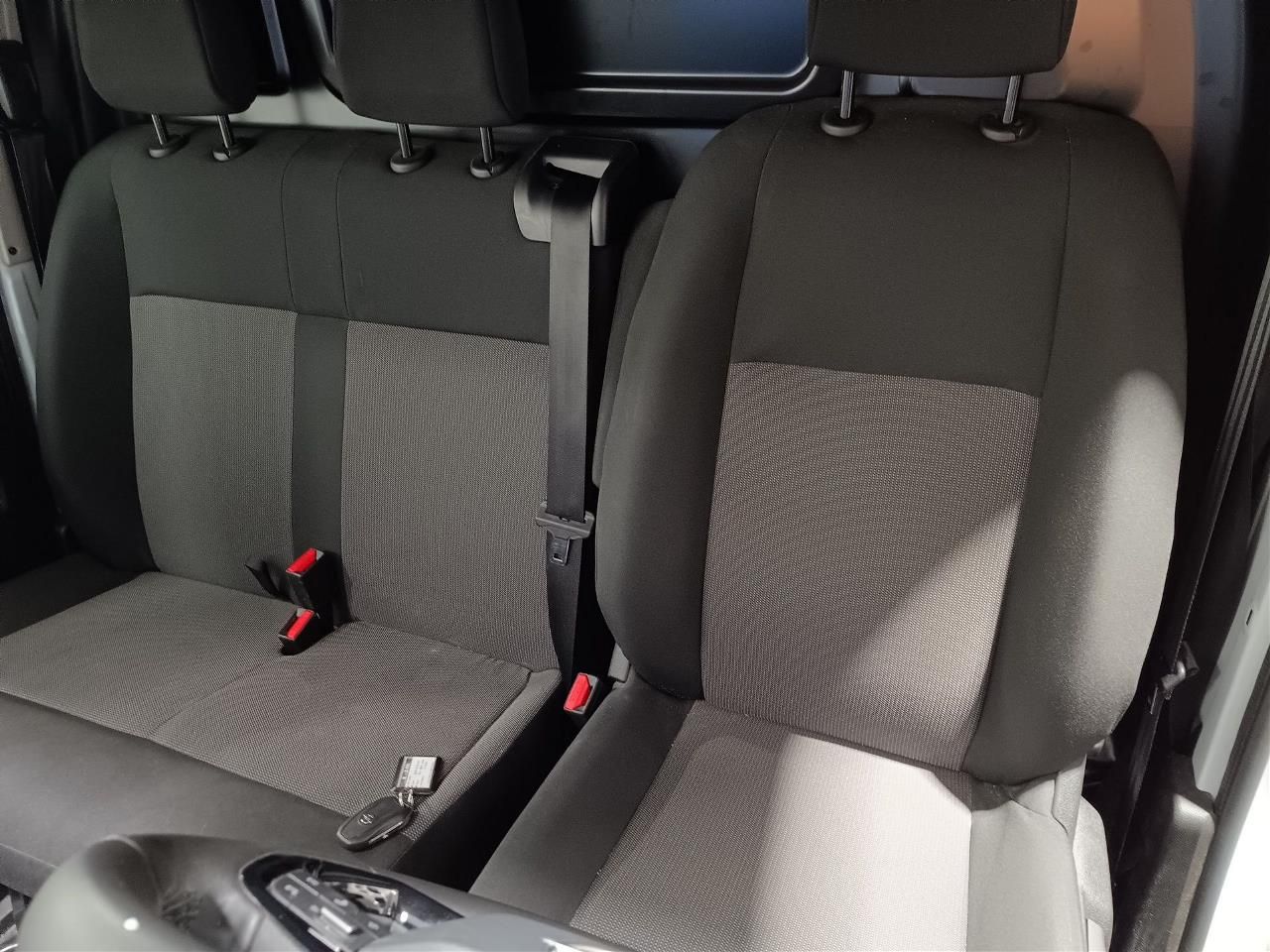 Fahrzeugabbildung Opel Vivaro Kasten 2.0 Diesel 130KW Automatik