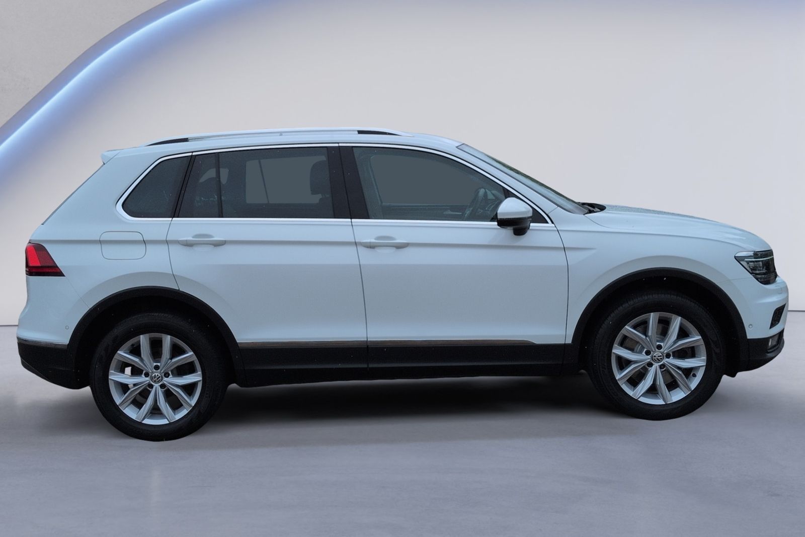 Tiguan 2.0 TDI DSG 4M Highline AHK+PANO+Head-UP