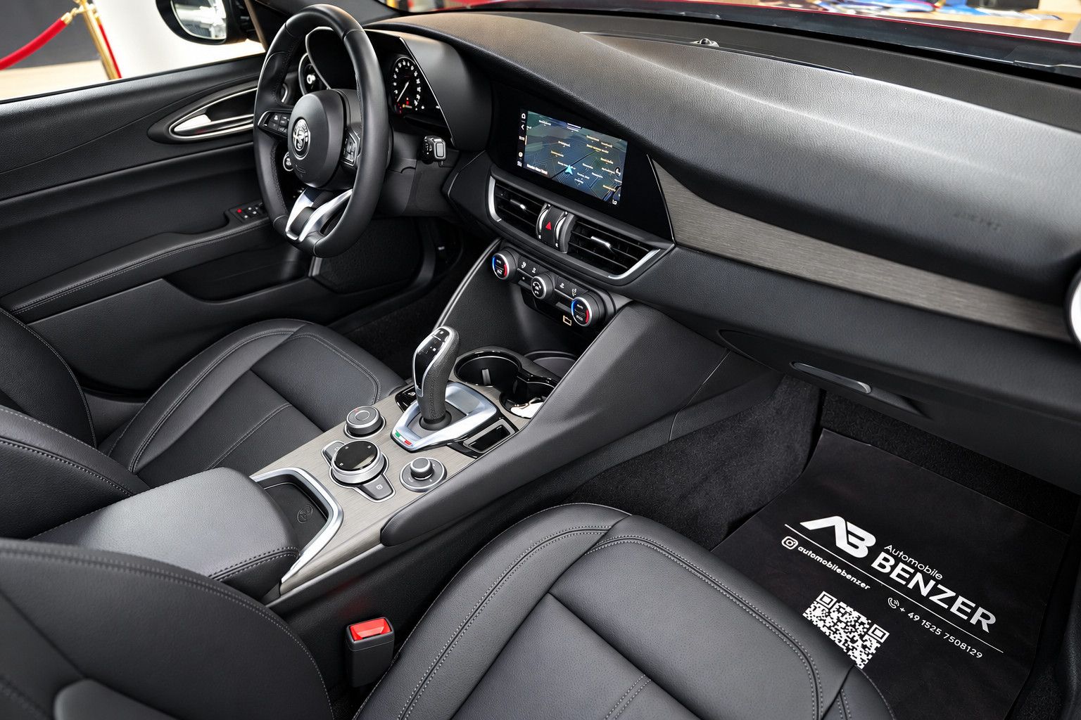 Fahrzeugabbildung Alfa Romeo Giulia Ti Q4/MEMORY/ACC/NAVI/KAMERA/LEDER/