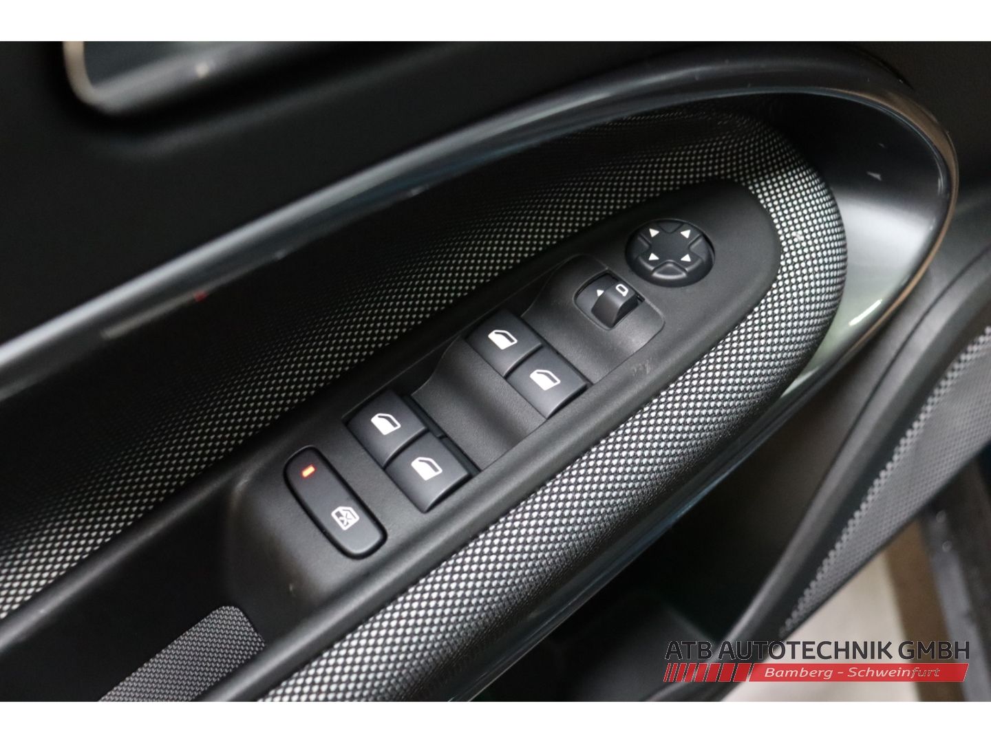 Fahrzeugabbildung Fiat 600 Hybrid 1,2 T3 74kW (100PS) Style-Paket