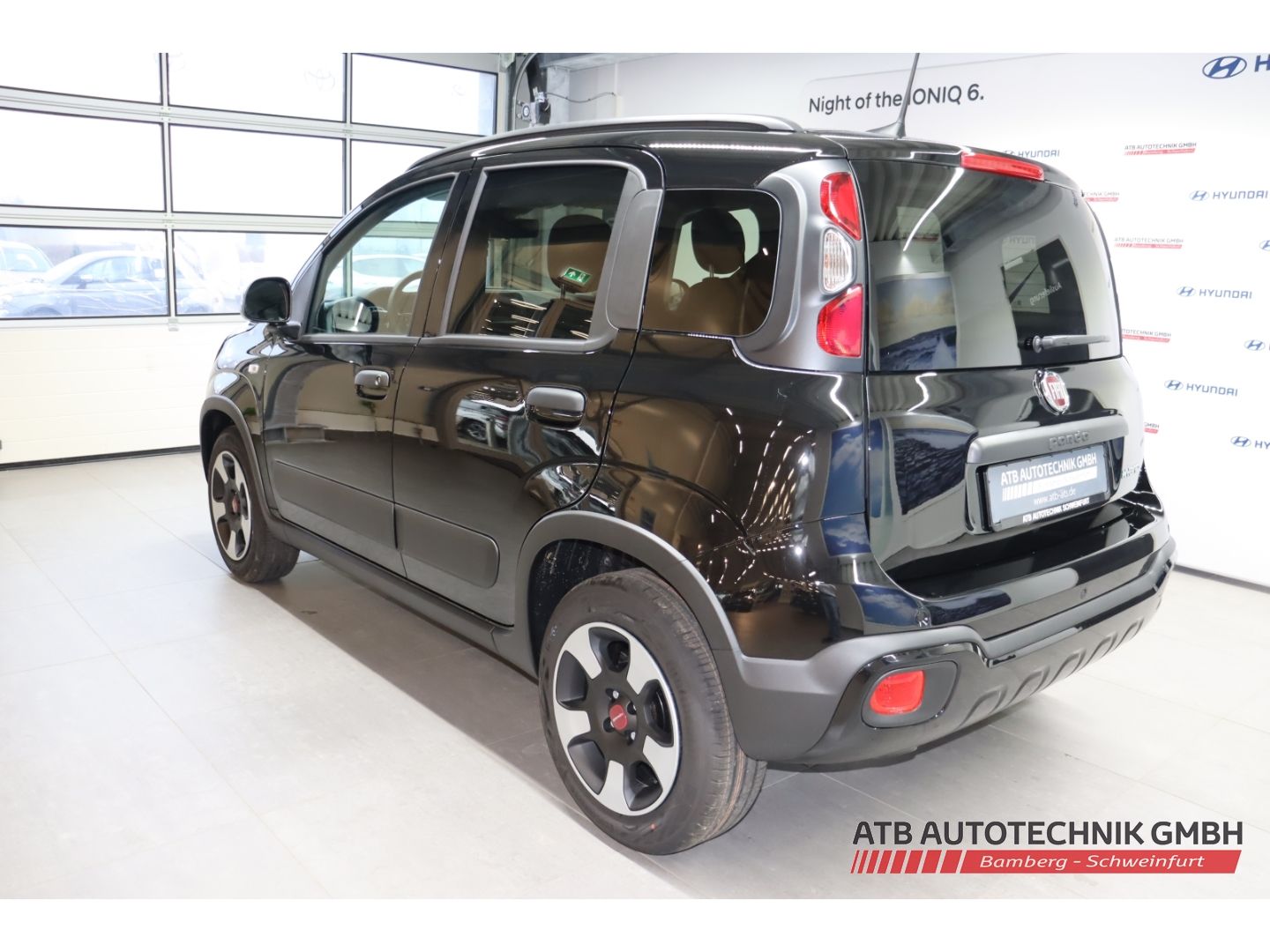 Fahrzeugabbildung Fiat Panda Cross Mild Hybrid 1.0 GSE Apple CarPlay DA