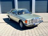 Mercedes-Benz 280 CE Airbag, Scheckheft durchgehend bei MB