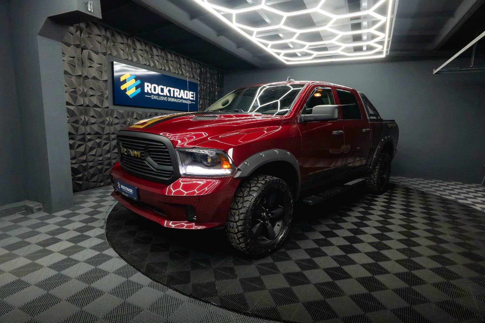 Fahrzeugabbildung Dodge RAM 5.7 V8 HEMI 4x4 OFFROAD Night-Paket *LED*AHK