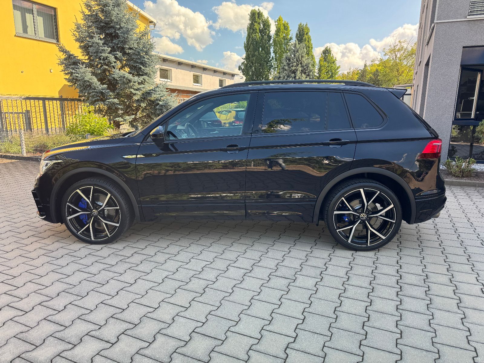 Volkswagen Tiguan R 4Motion*AKRAPOVIC*R-PERFORMANCE* foto 7