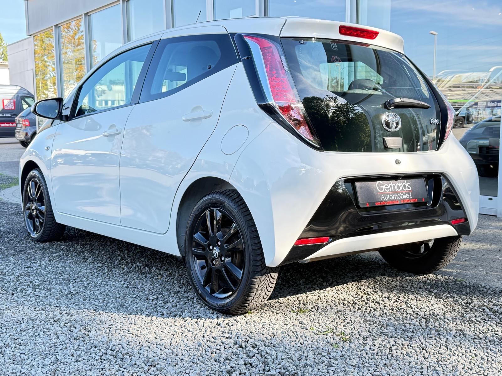 Toyota Aygo AYGO x-wave