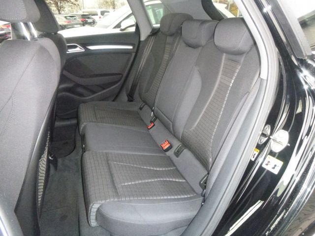 Fahrzeugabbildung Audi A3 Sportback 35 TDI sport>NAV/KAM/ACC/LED/SHZ<
